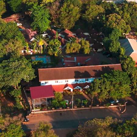 Keys Hotel Моші Екстер'єр фото