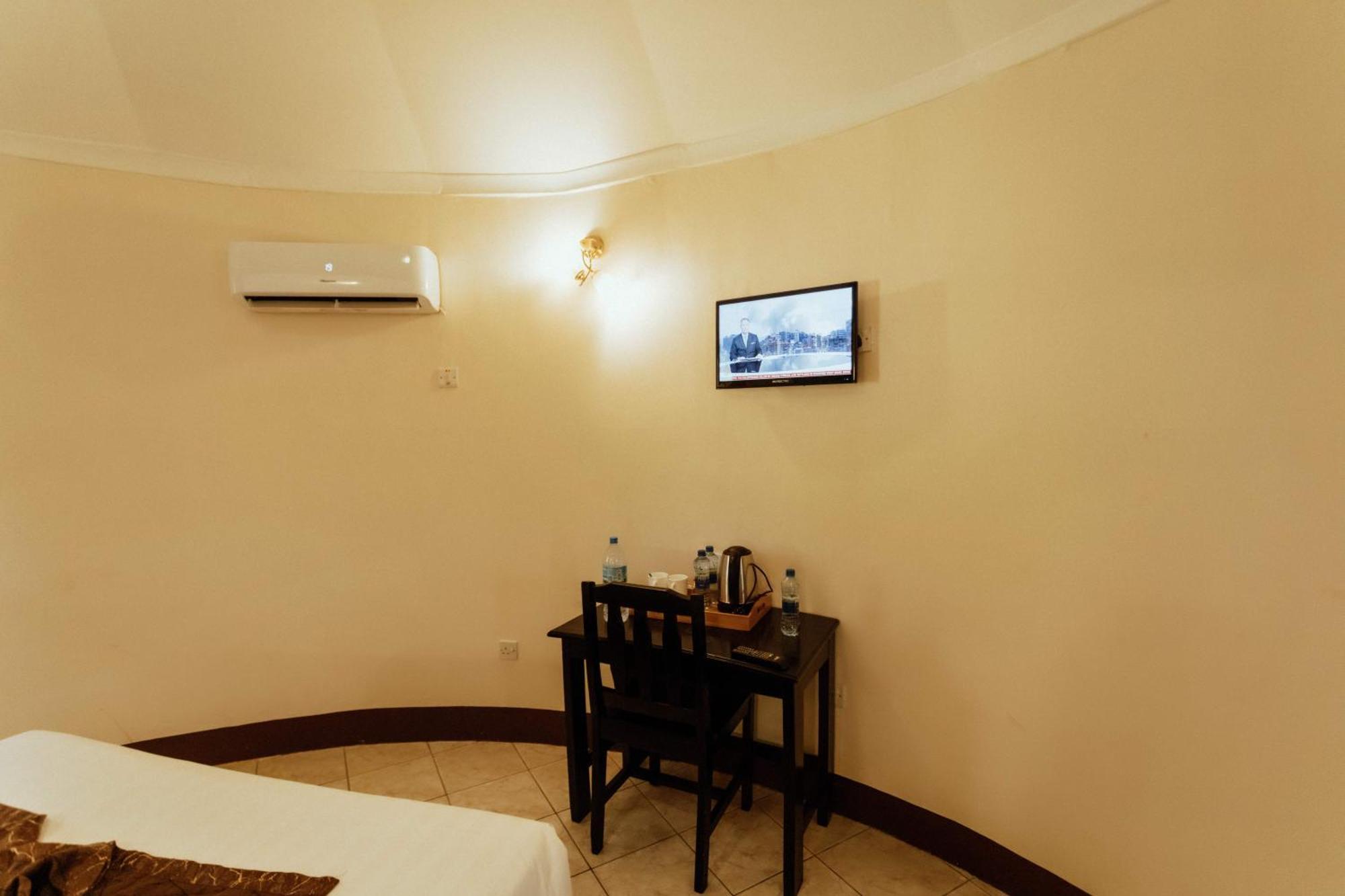 Keys Hotel Моші Екстер'єр фото