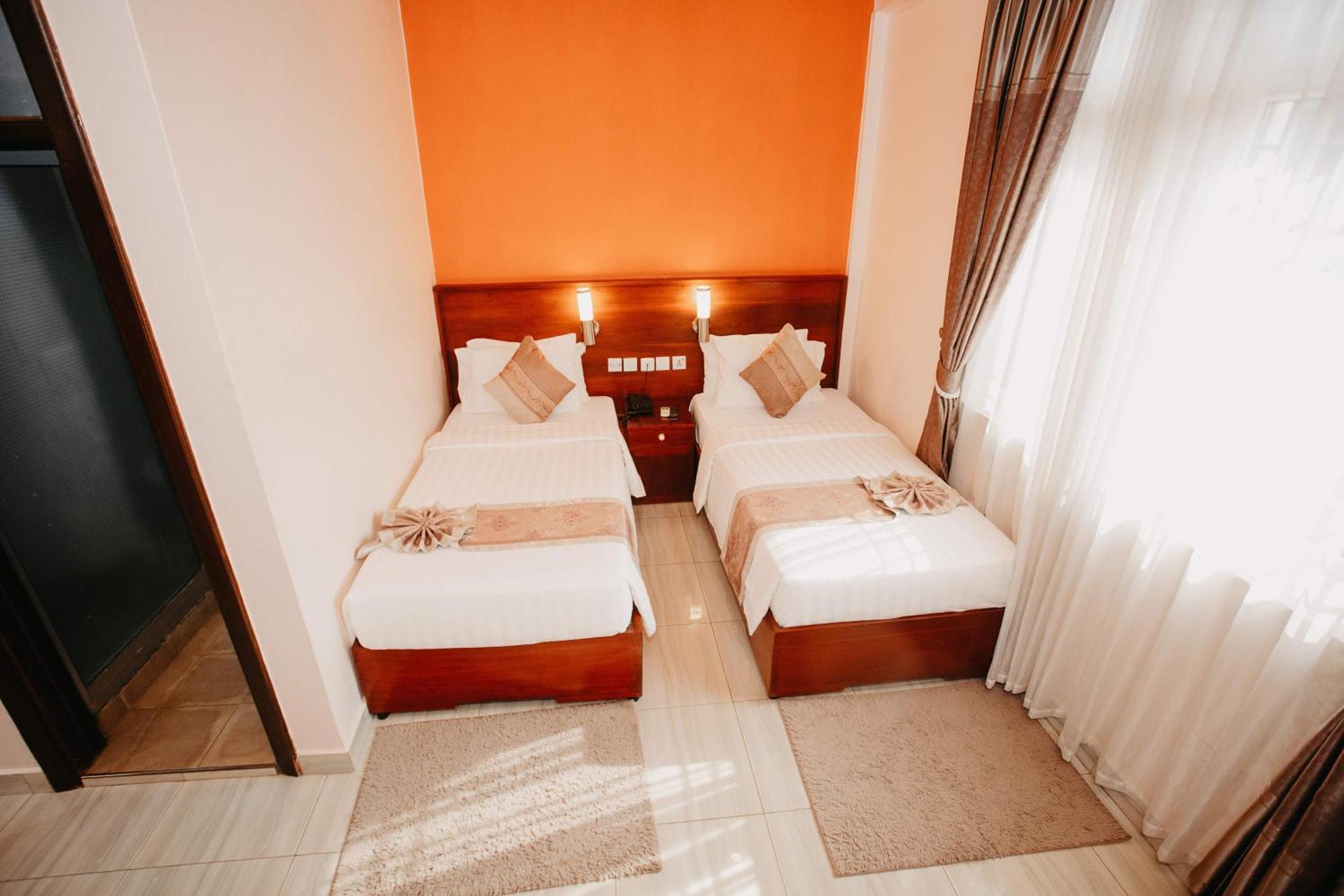 Keys Hotel Моші Екстер'єр фото