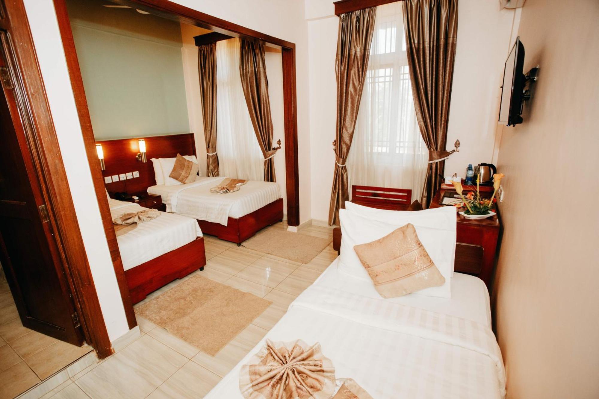 Keys Hotel Моші Екстер'єр фото