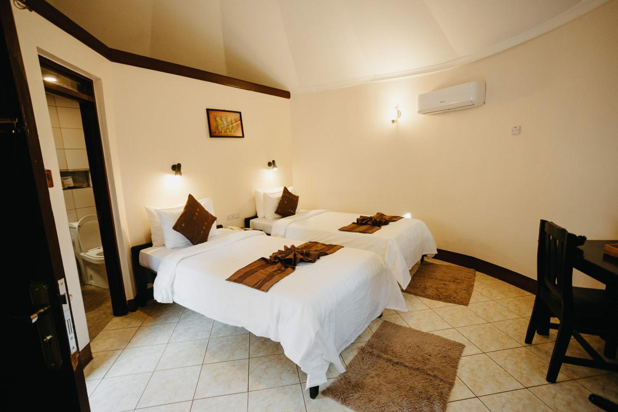 Keys Hotel Моші Екстер'єр фото